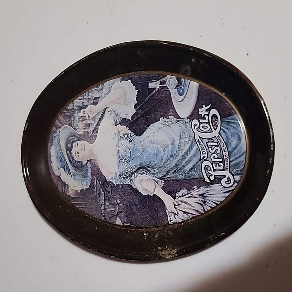 VINTAGE --PEPSI-COLA  METAL TRAY